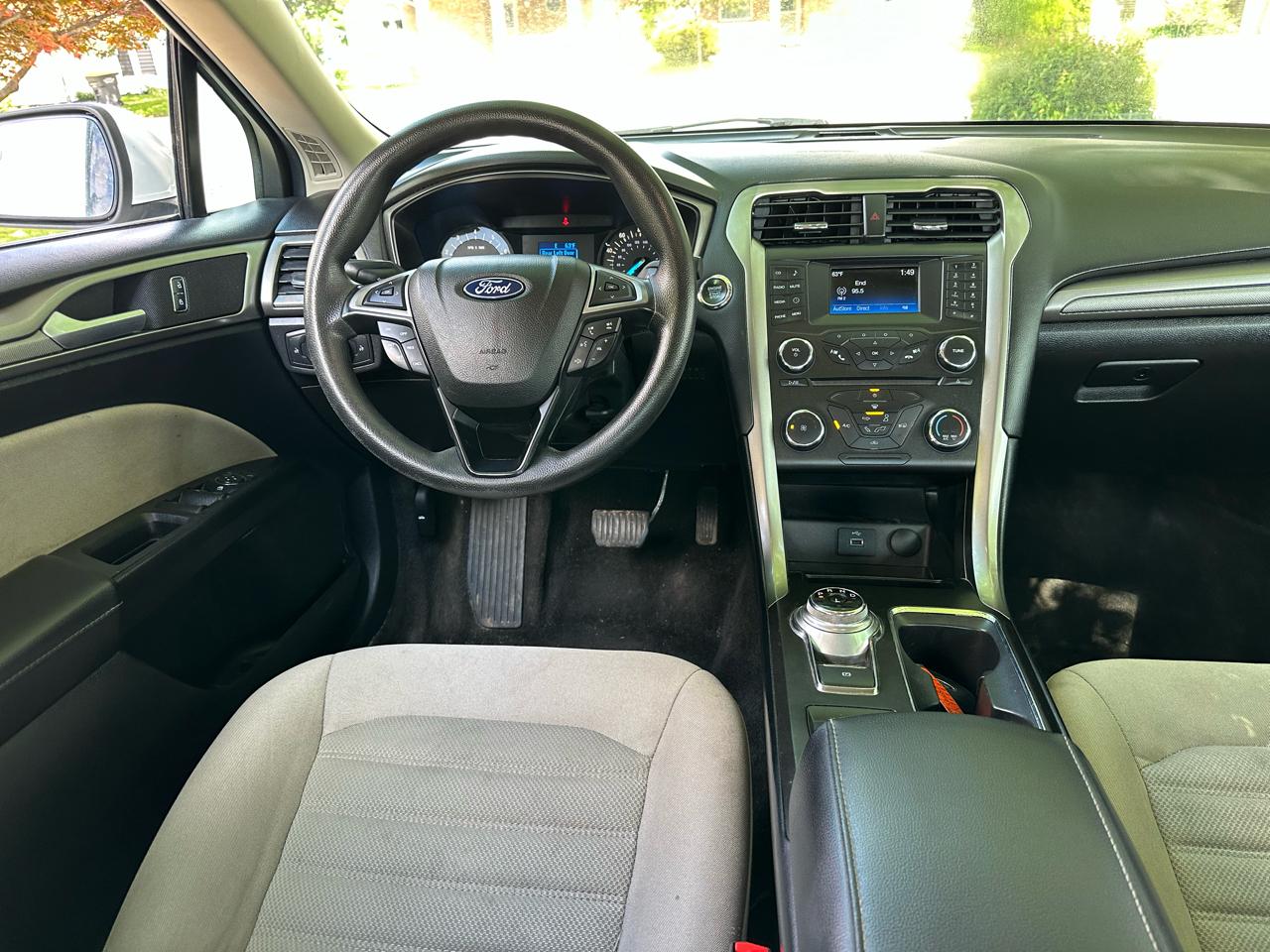 Ford Fusion S 2018