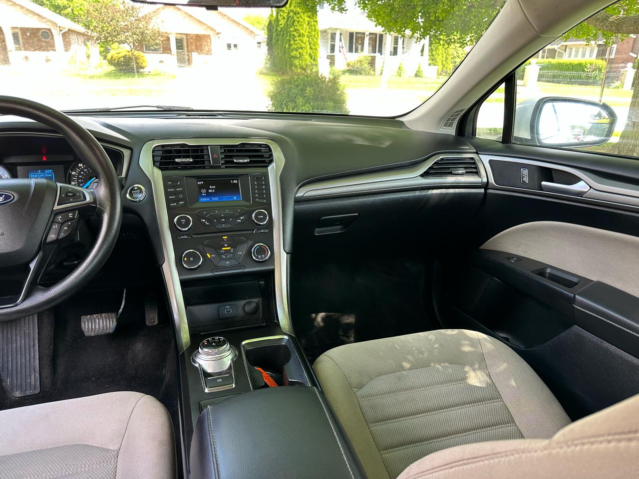 Ford Fusion S 2018