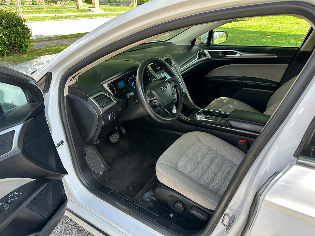 Ford Fusion S 2018