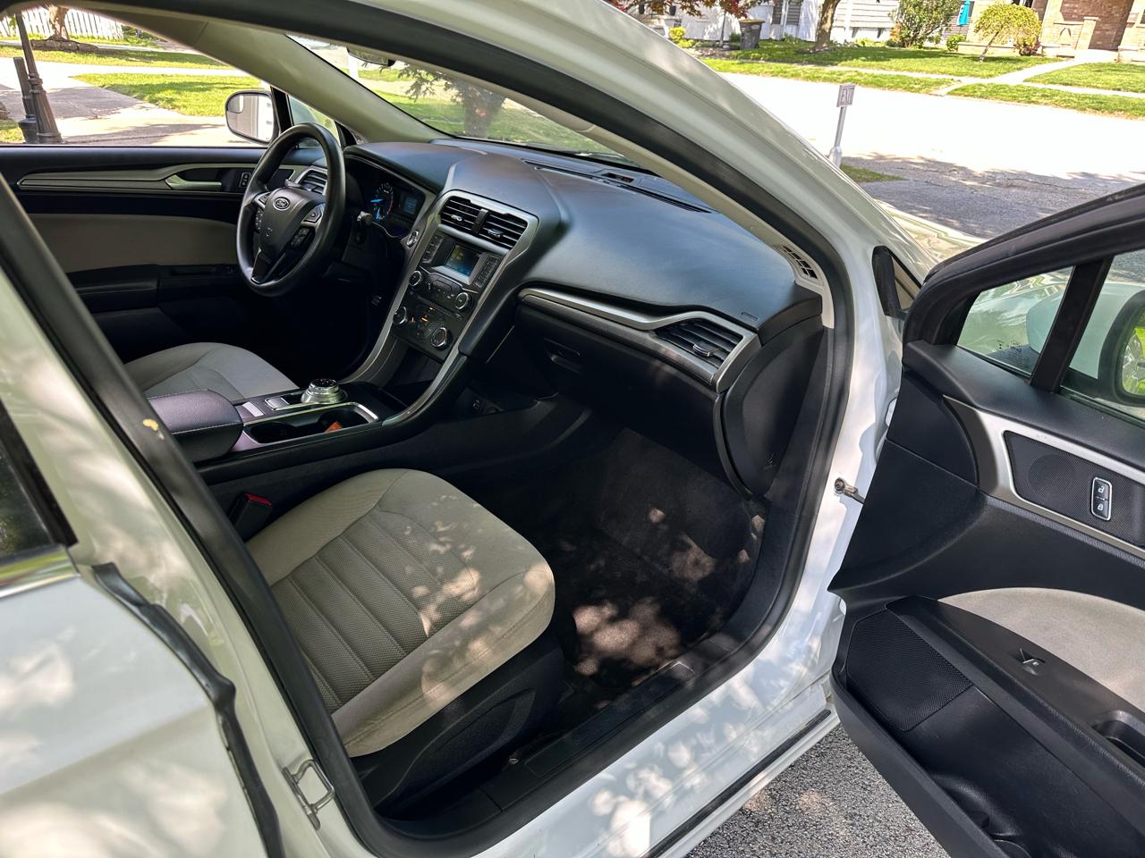 Ford Fusion S 2018