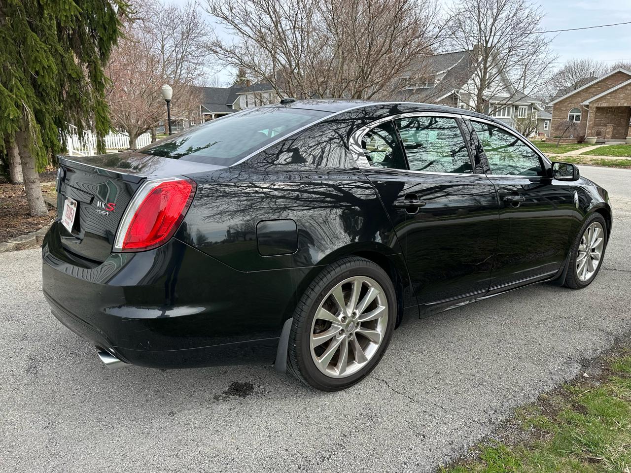 Lincoln MKS 3.5L with EcoBoost AWD 2011