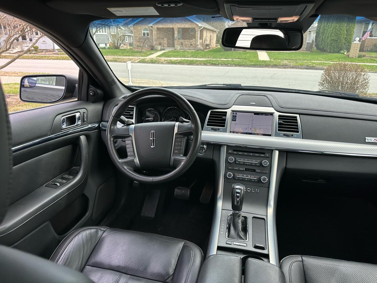 Lincoln MKS 3.5L with EcoBoost AWD 2011