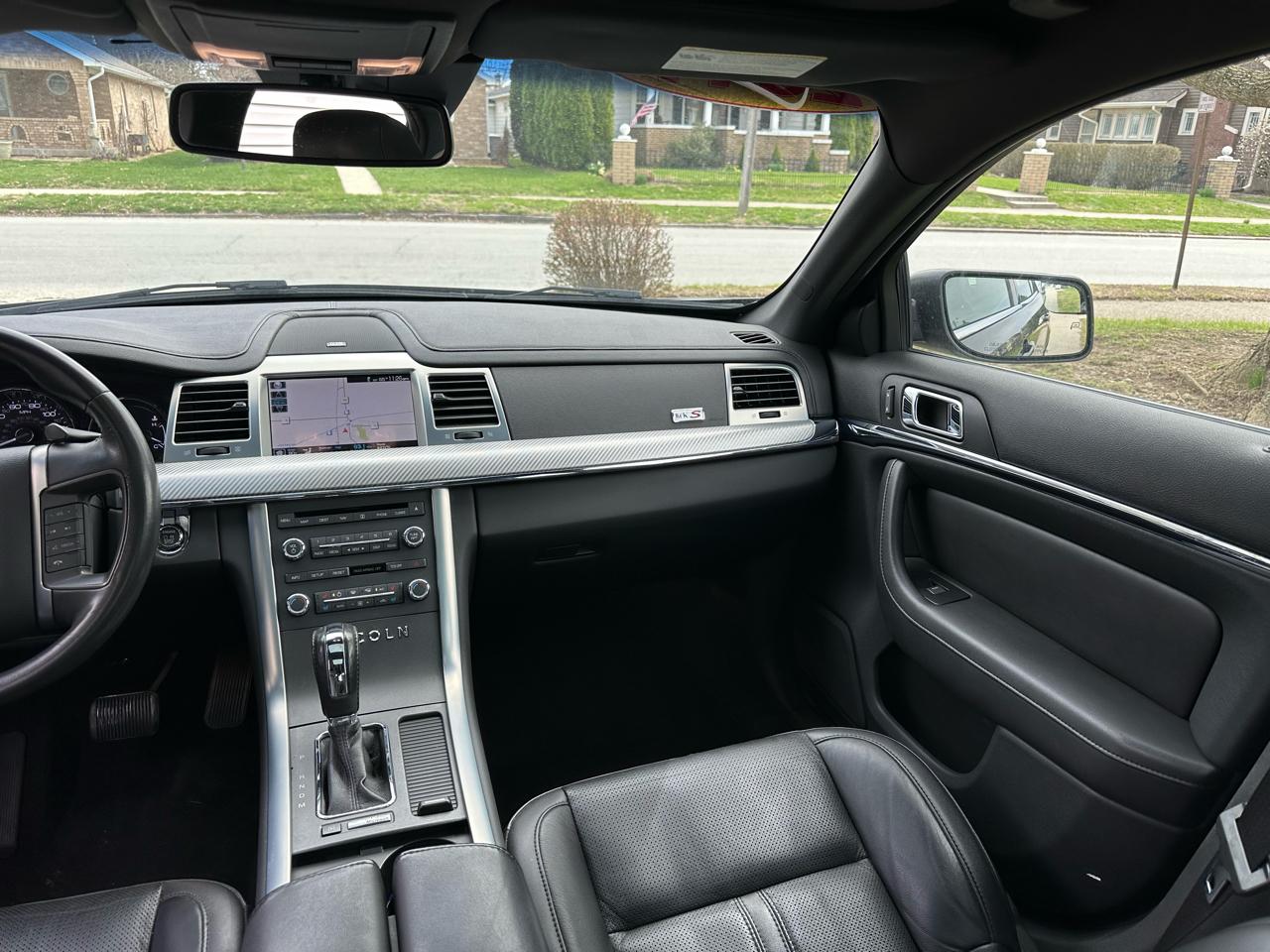 Lincoln MKS 3.5L with EcoBoost AWD 2011