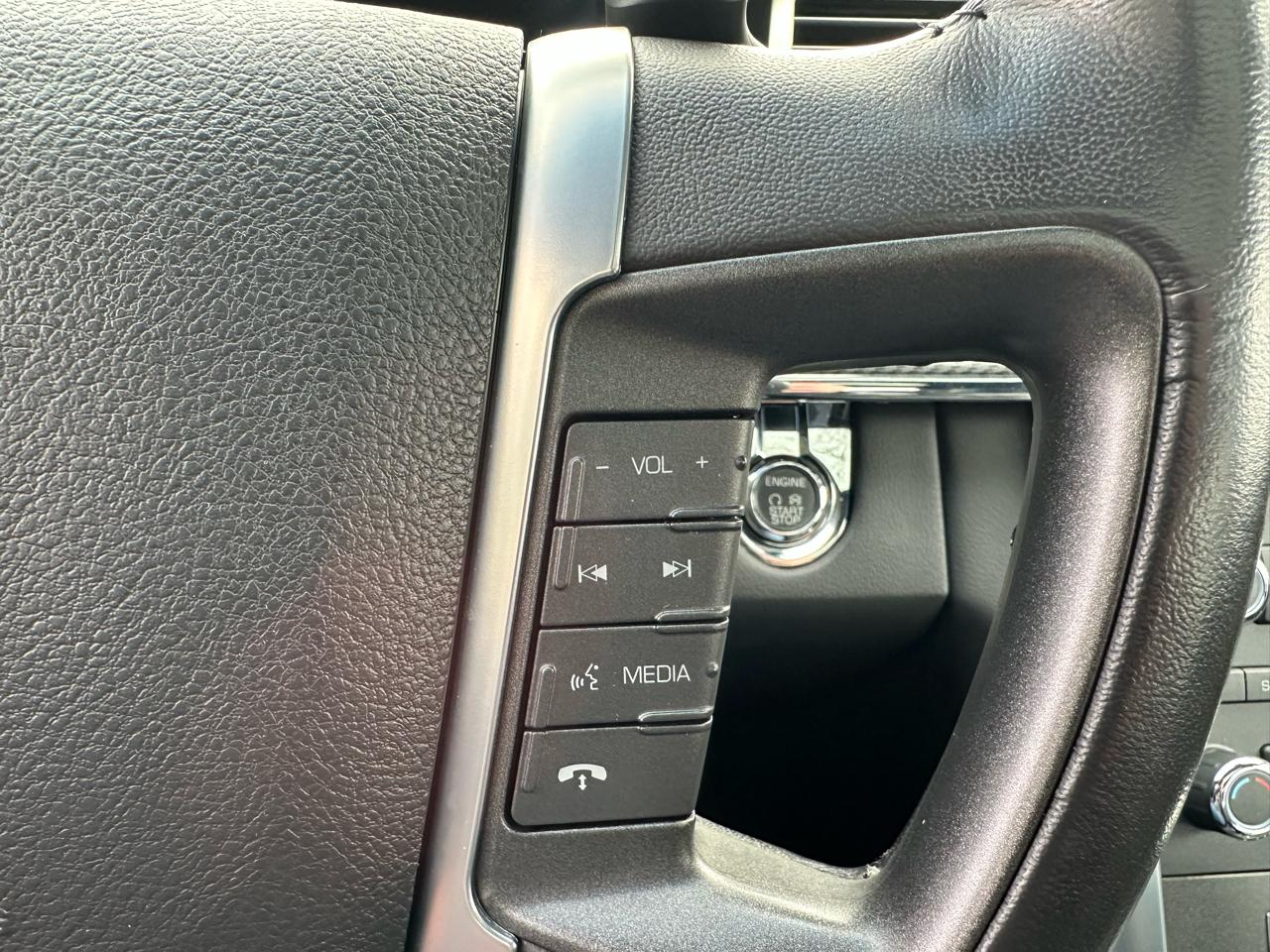 Lincoln MKS 3.5L with EcoBoost AWD 2011