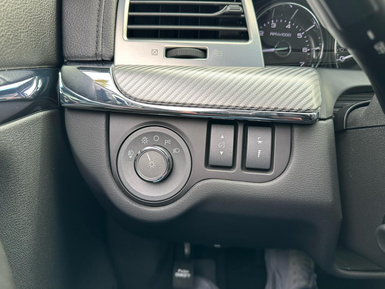 Lincoln MKS 3.5L with EcoBoost AWD 2011