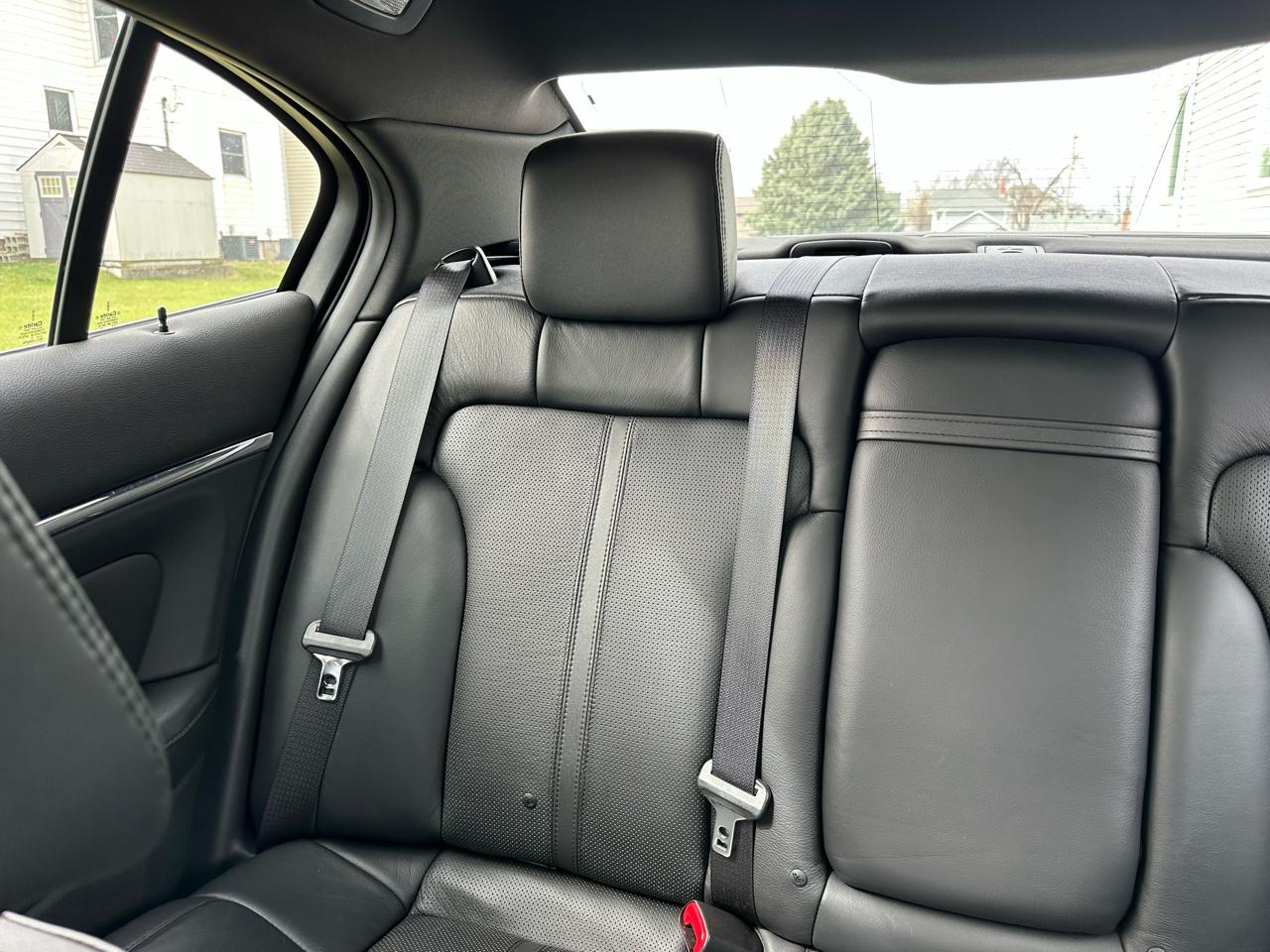 Lincoln MKS 3.5L with EcoBoost AWD 2011