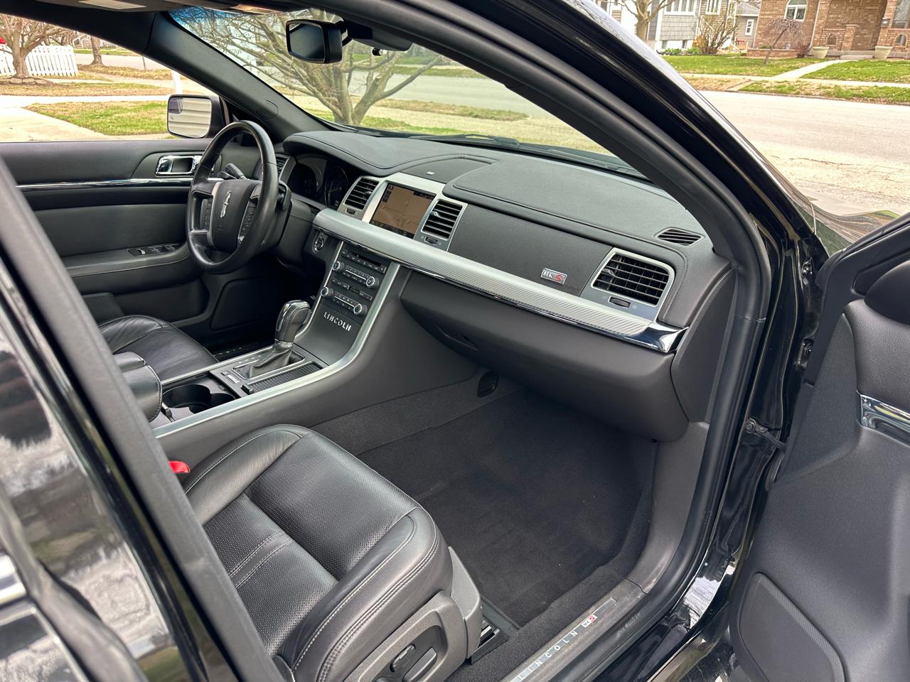 Lincoln MKS 3.5L with EcoBoost AWD 2011