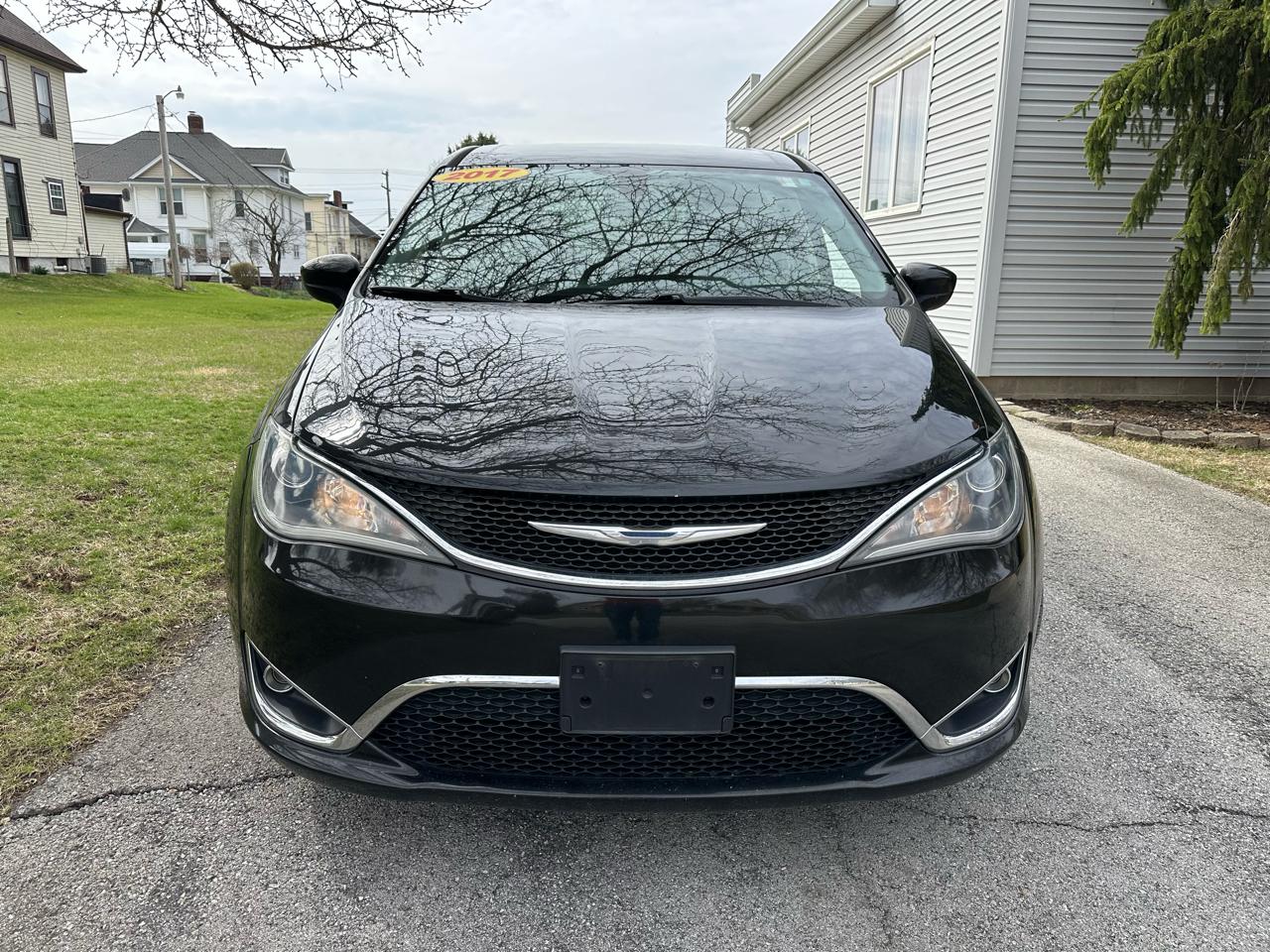 Chrysler Pacifica Touring-L Plus 2017