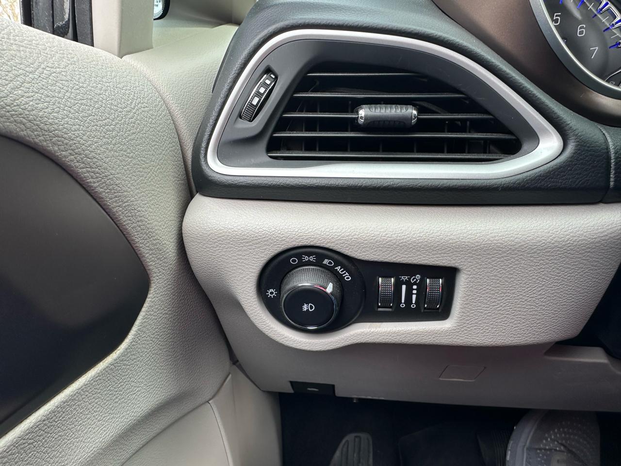 Chrysler Pacifica Touring-L Plus 2017