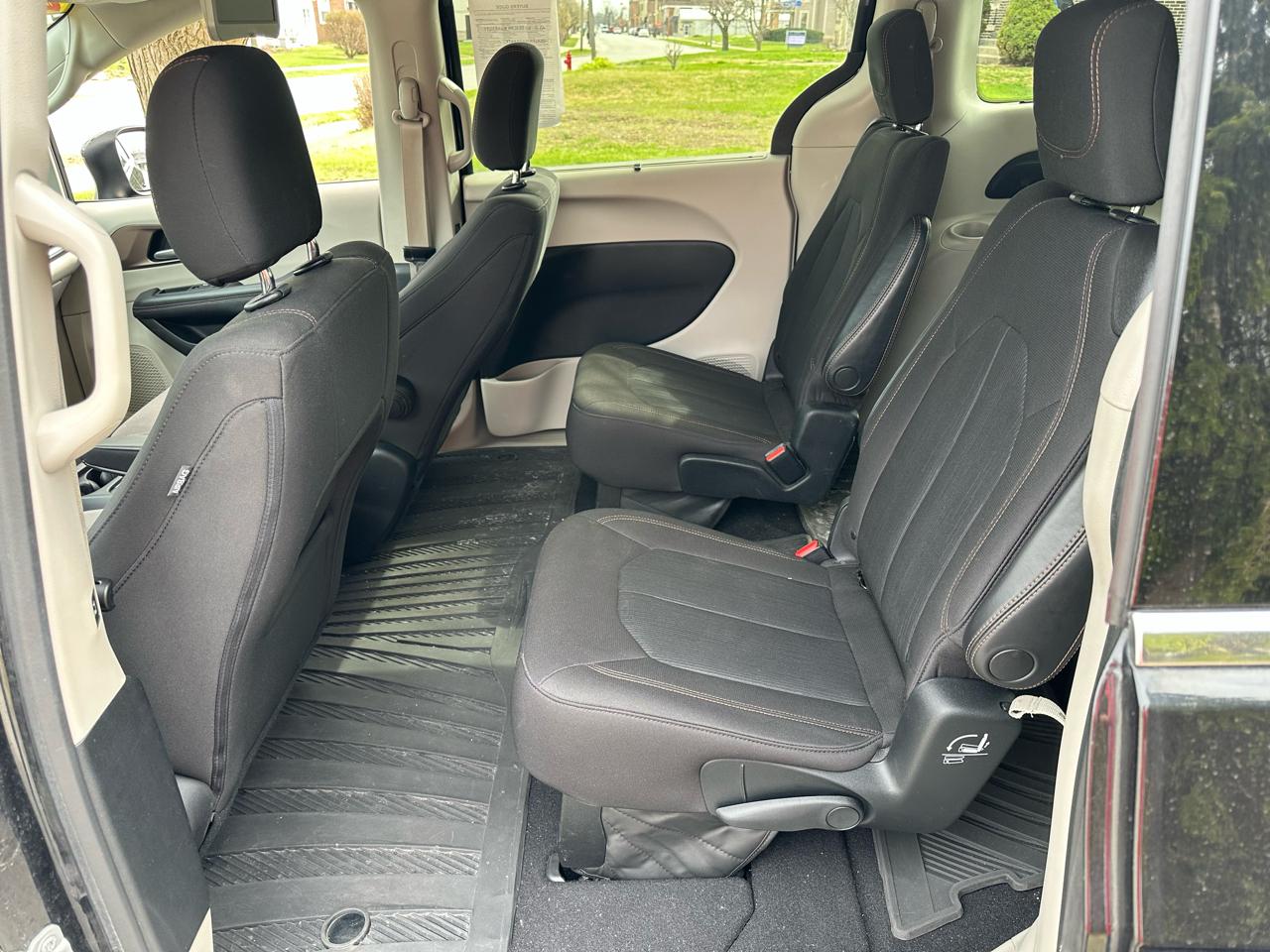 Chrysler Pacifica Touring-L Plus 2017