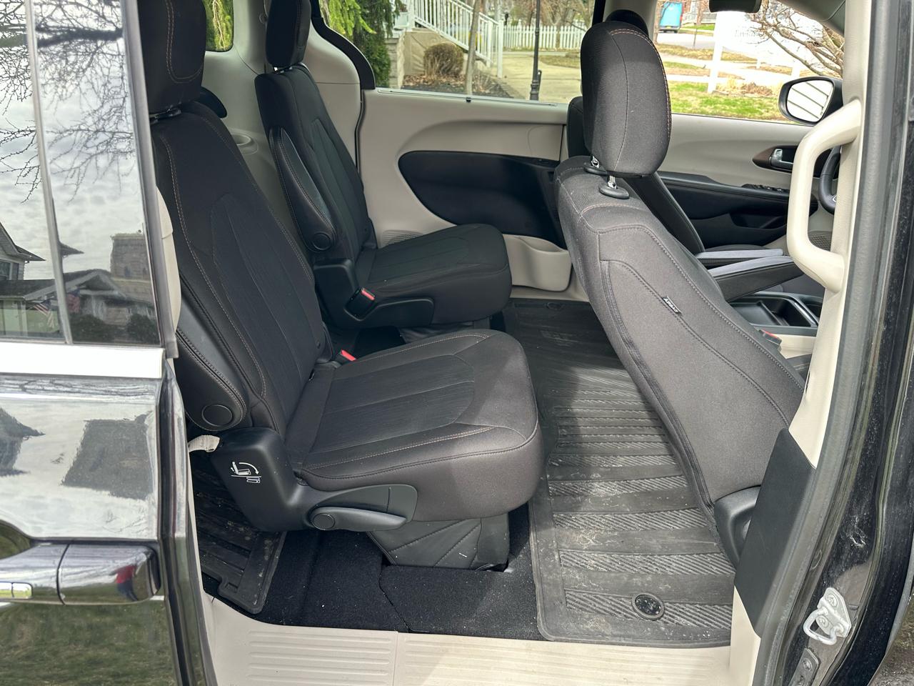 Chrysler Pacifica Touring-L Plus 2017