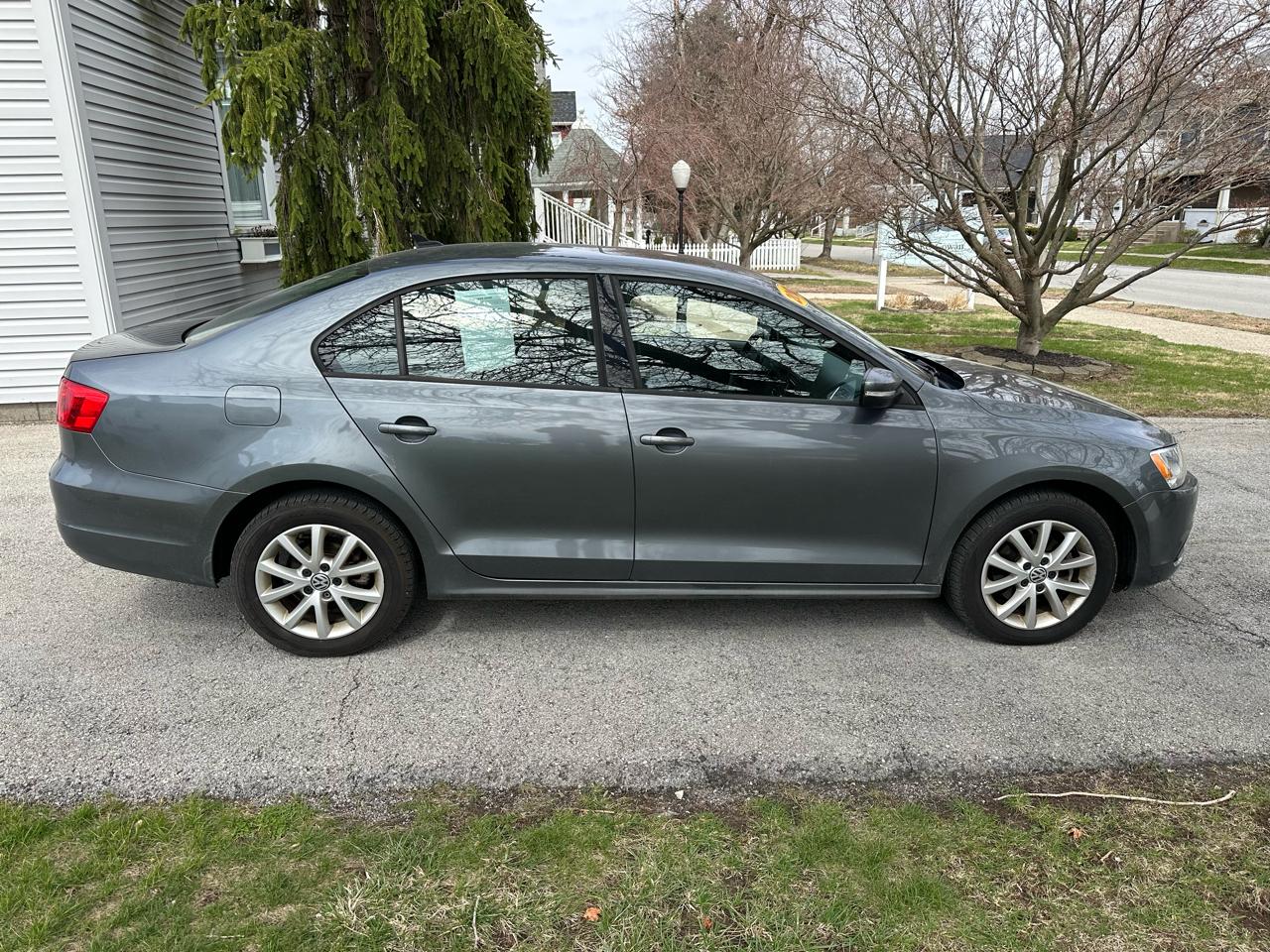 Volkswagen Jetta SE 2012