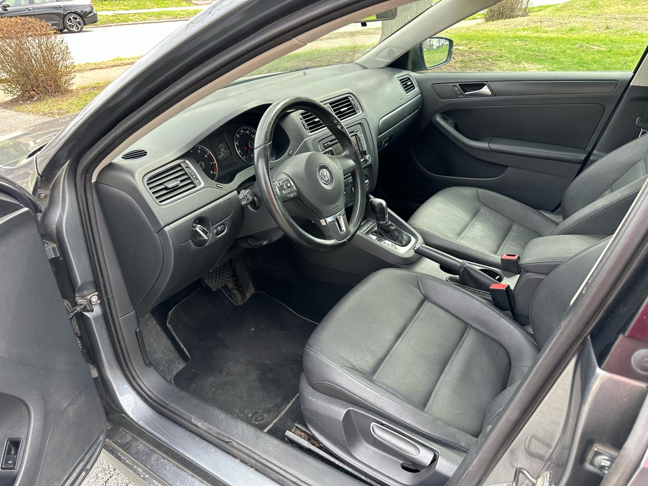 Volkswagen Jetta SE 2012