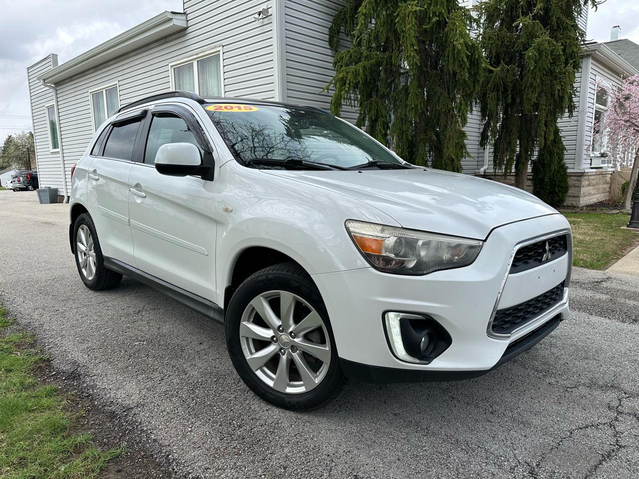 2015 Mitsubishi Outlander Sport SE 4D SUV 4WD 2.0L at