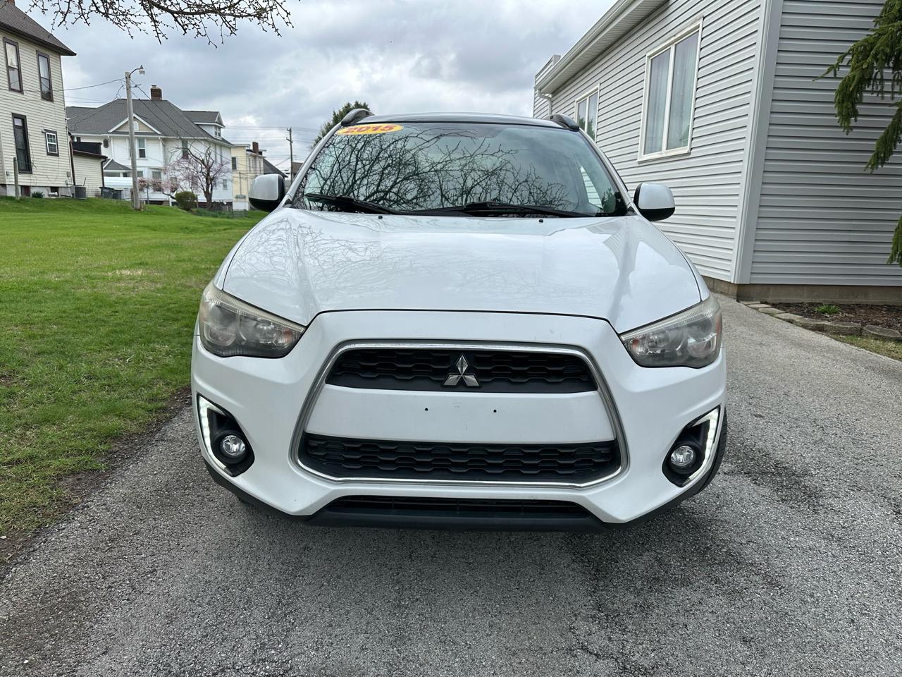 Mitsubishi Outlander Sport SE 4D SUV 4WD 2.0L at 2015