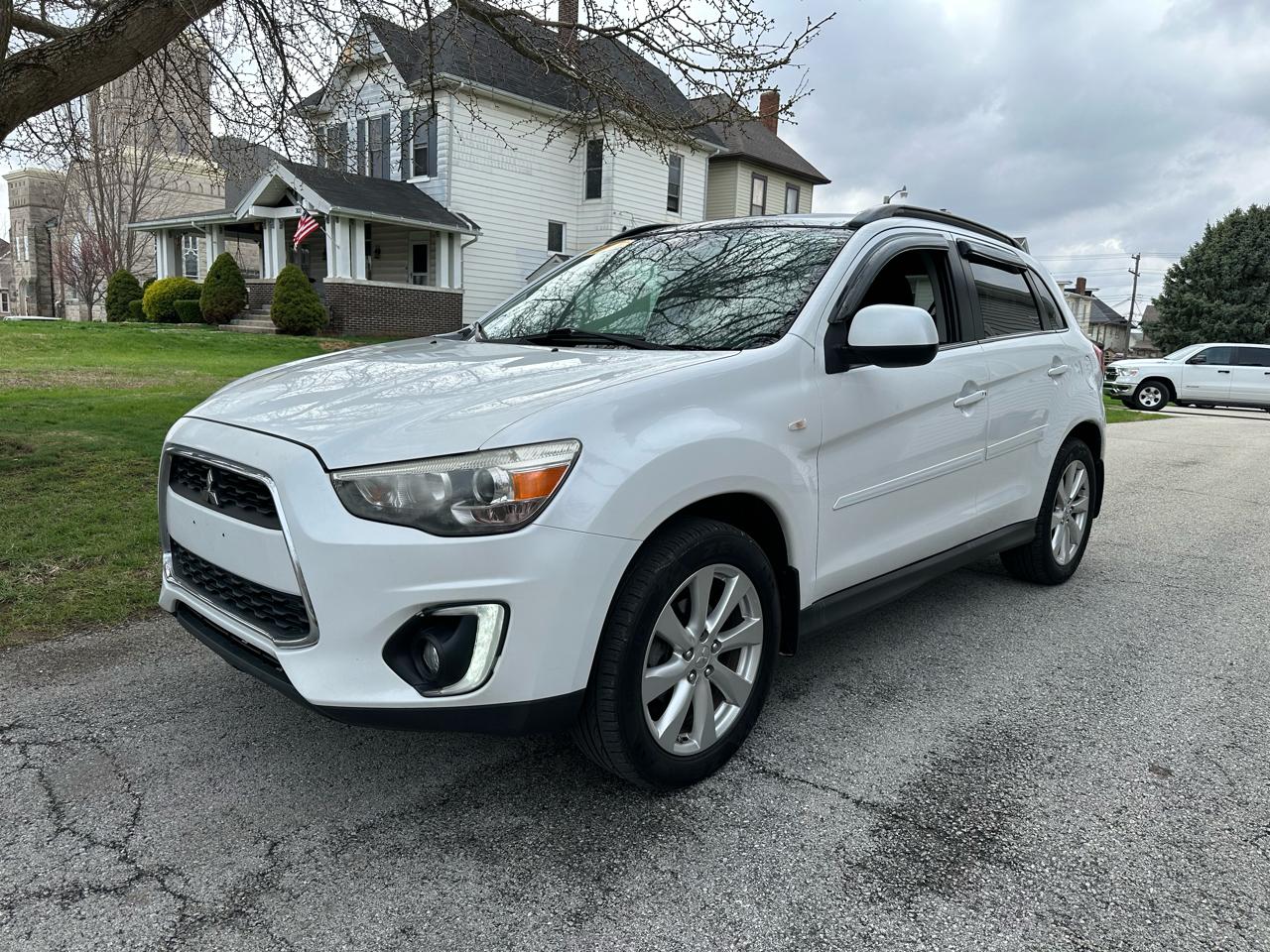 Mitsubishi Outlander Sport SE 4D SUV 4WD 2.0L at 2015