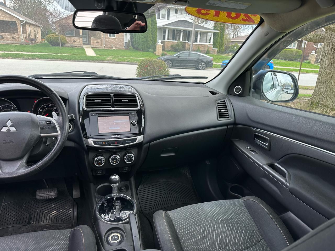 Mitsubishi Outlander Sport SE 4D SUV 4WD 2.0L at 2015