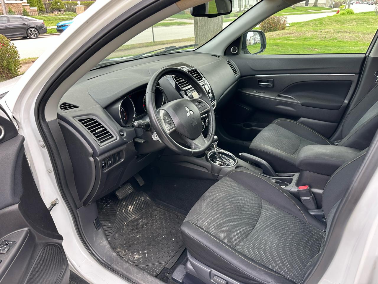 Mitsubishi Outlander Sport SE 4D SUV 4WD 2.0L at 2015