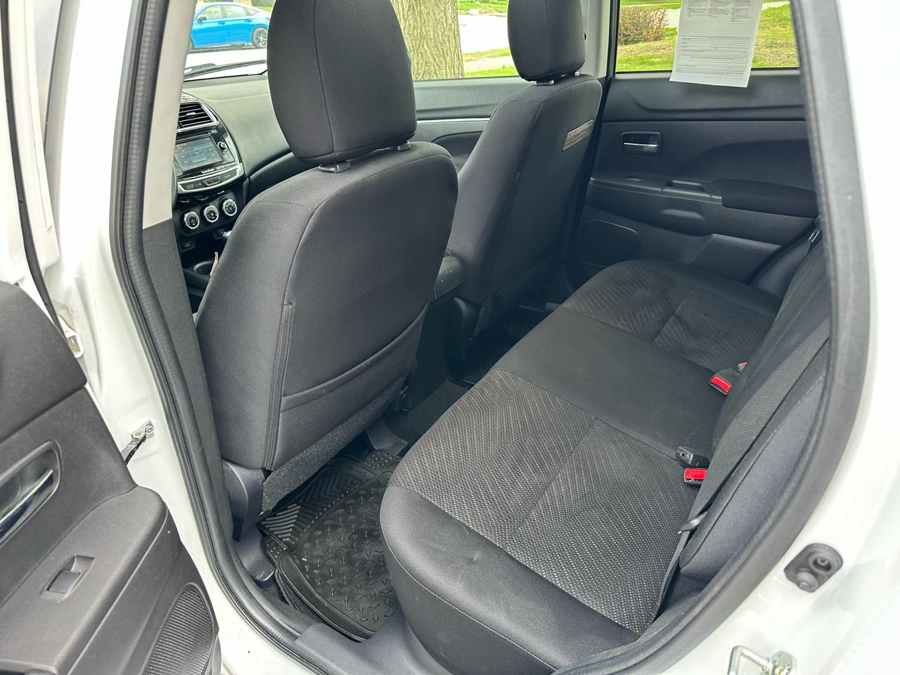 Mitsubishi Outlander Sport SE 4D SUV 4WD 2.0L at 2015