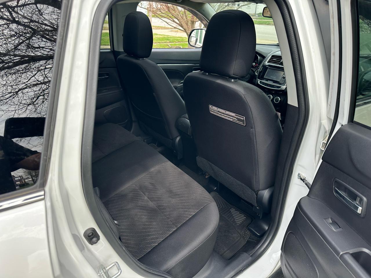 Mitsubishi Outlander Sport SE 4D SUV 4WD 2.0L at 2015