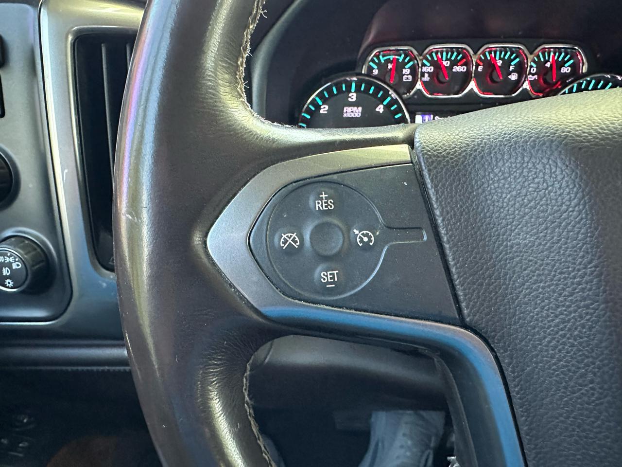 Chevrolet Silverado 1500 LTZ Crew Cab 4WD 2018