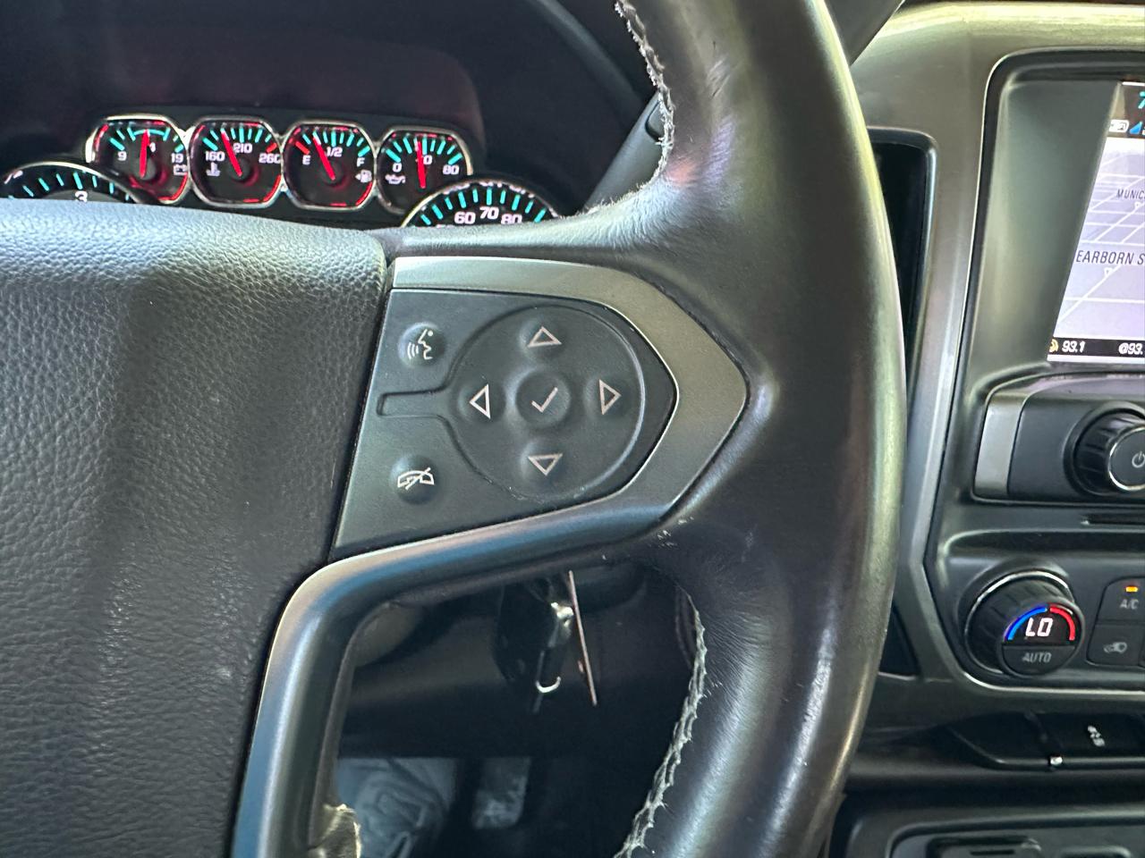 Chevrolet Silverado 1500 LTZ Crew Cab 4WD 2018