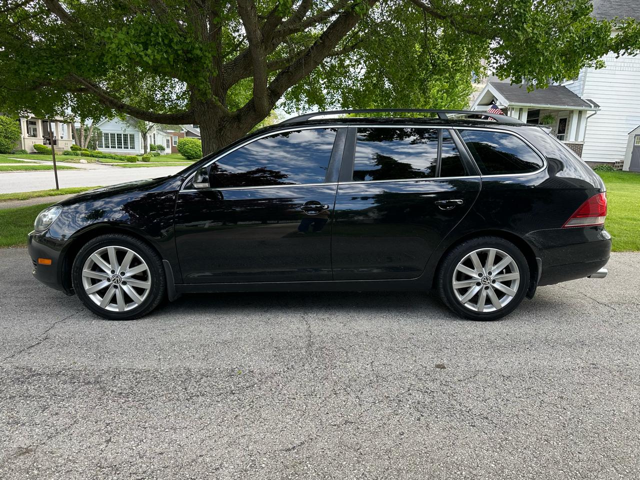 Volkswagen Jetta SportWagen 2.0L TDI 2013