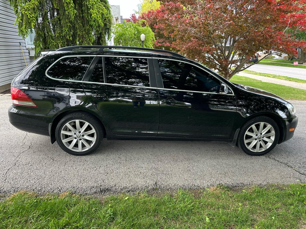 Volkswagen Jetta SportWagen 2.0L TDI 2013
