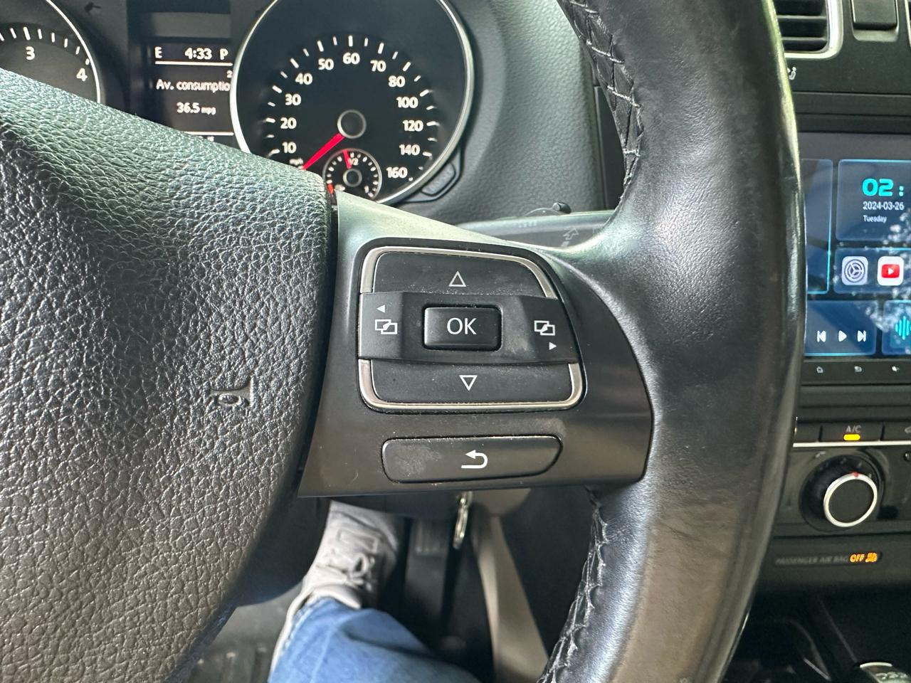 Volkswagen Jetta SportWagen 2.0L TDI 2013