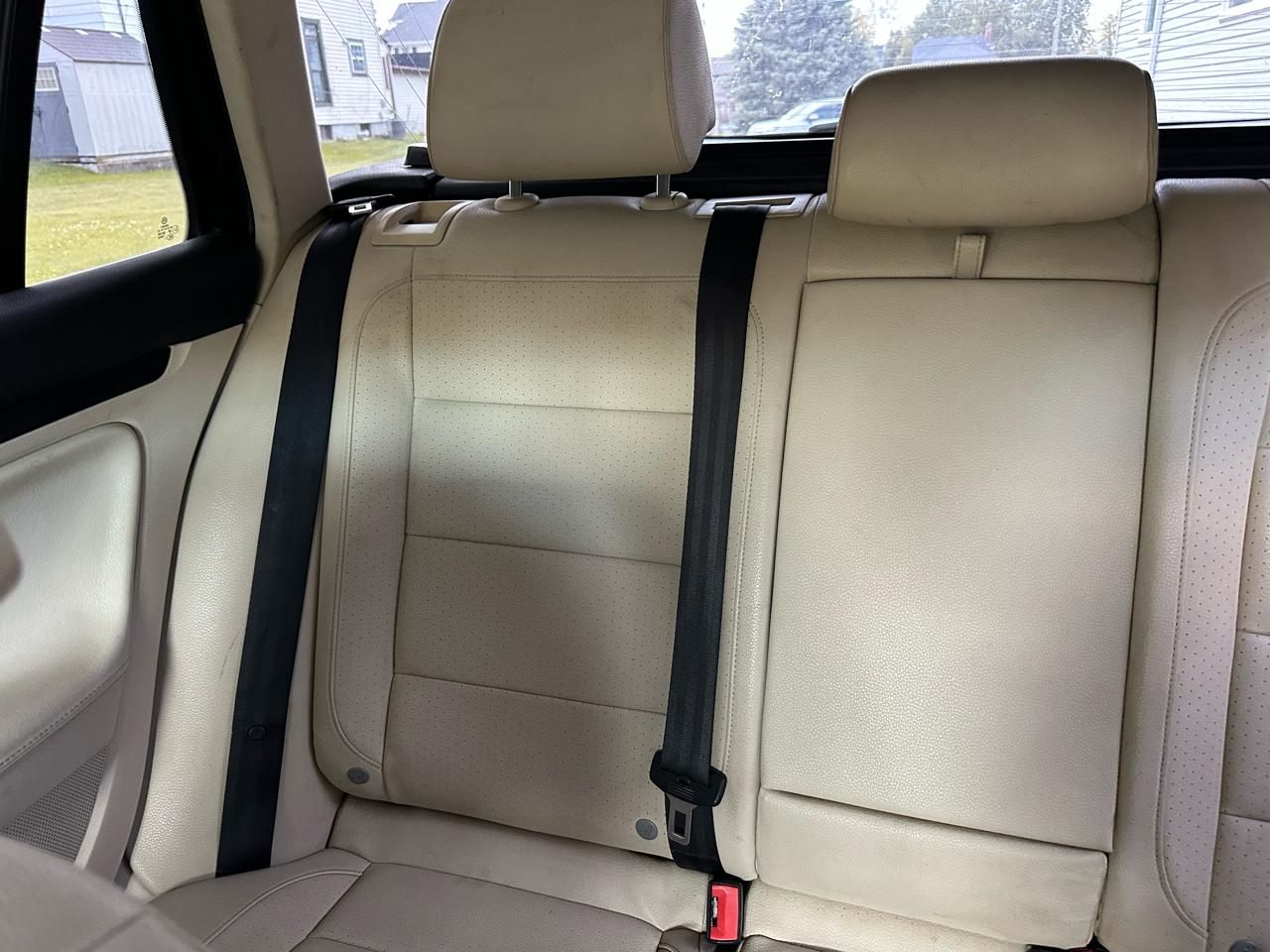 Volkswagen Jetta SportWagen 2.0L TDI 2013