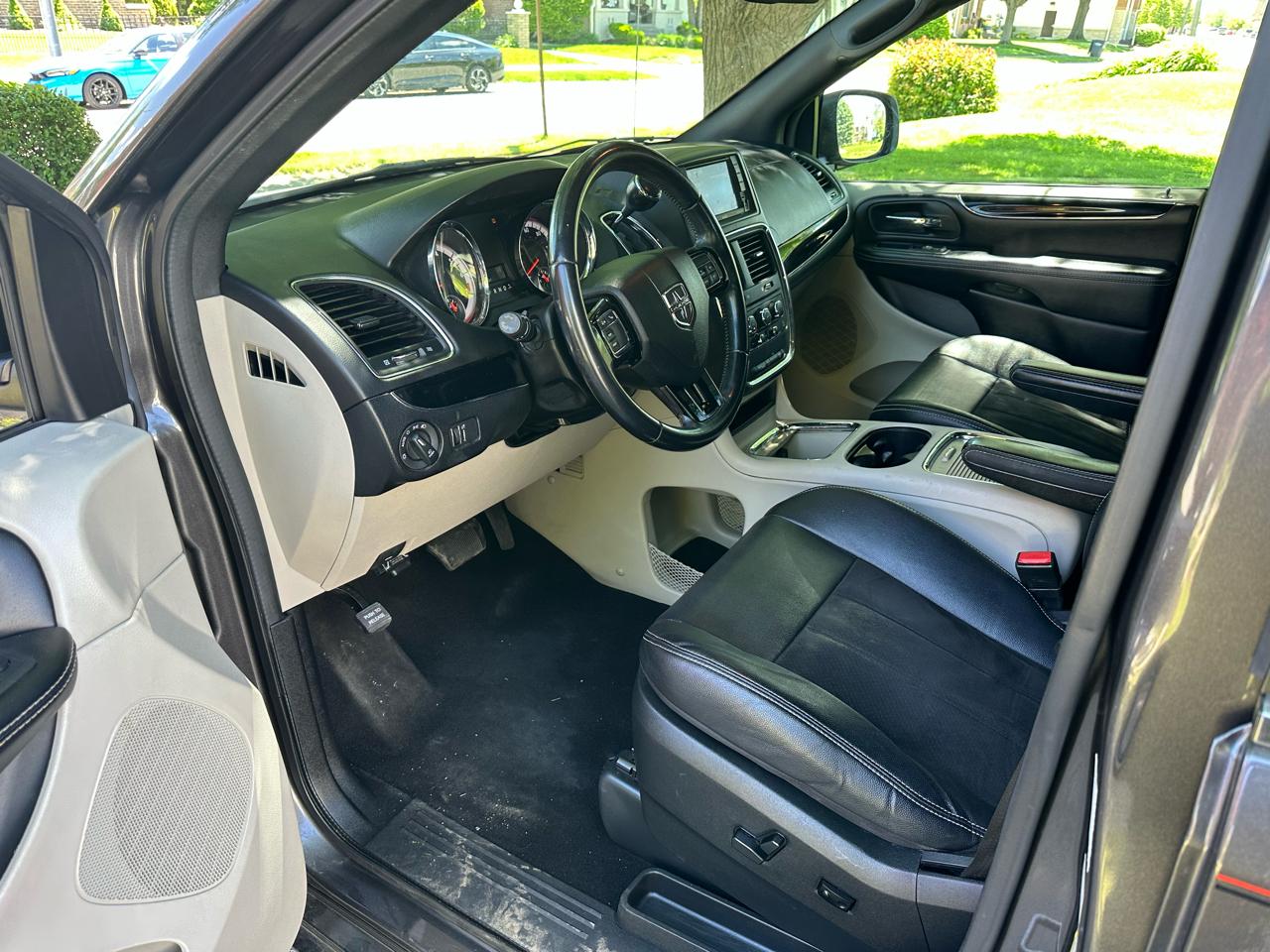 Dodge Grand Caravan SXT 2019