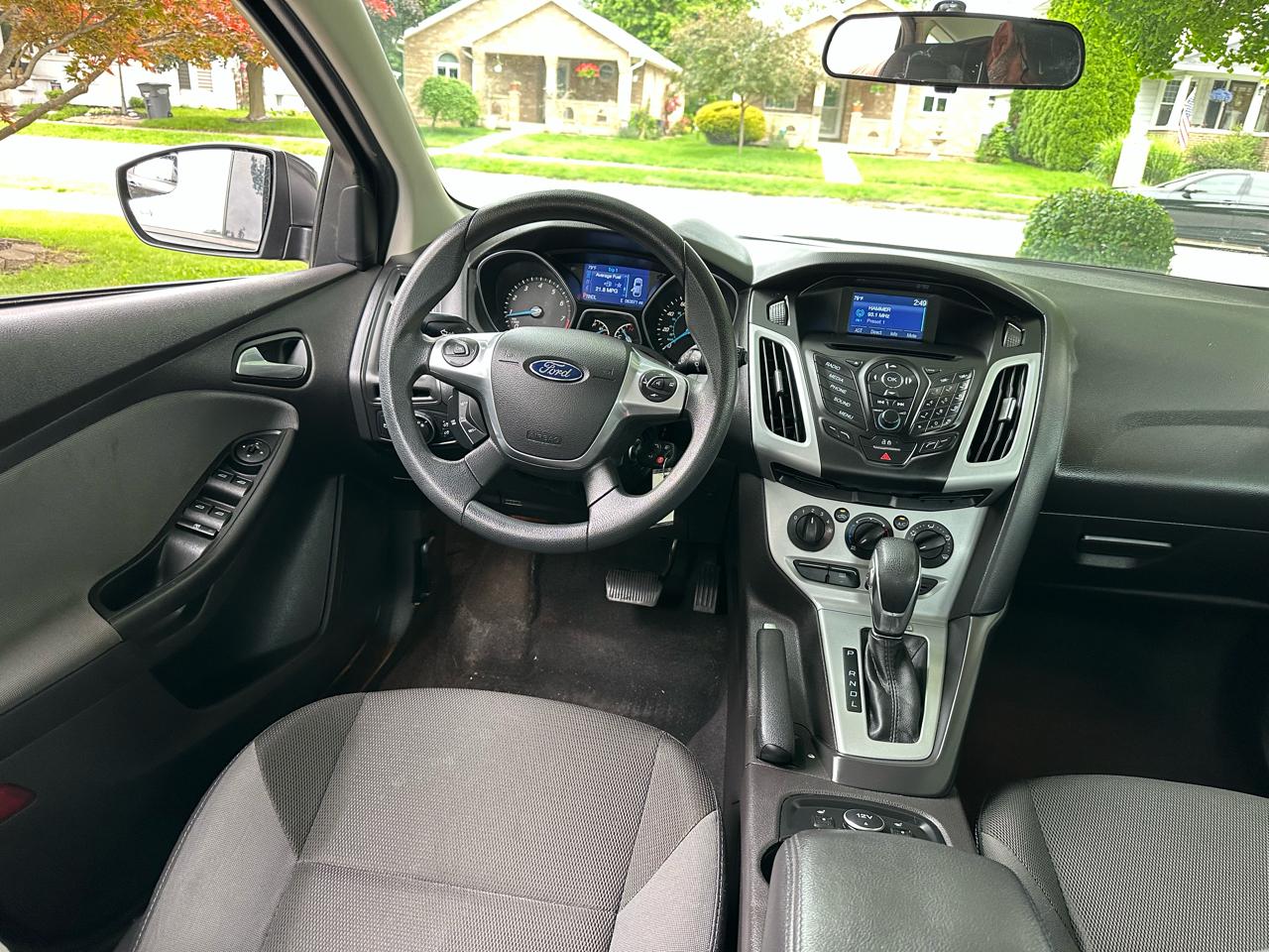 Ford Focus SE Hatch 2014