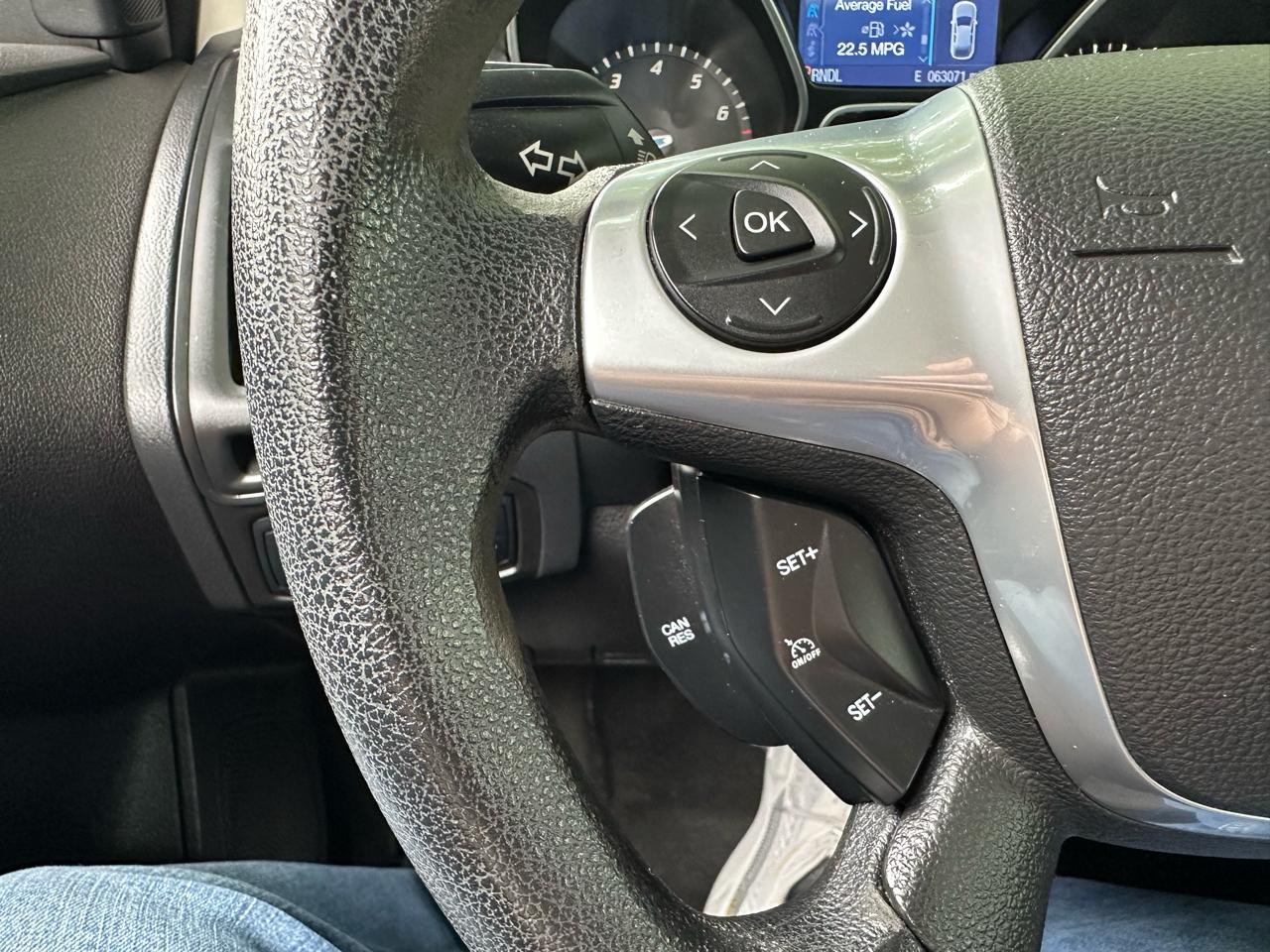 Ford Focus SE Hatch 2014