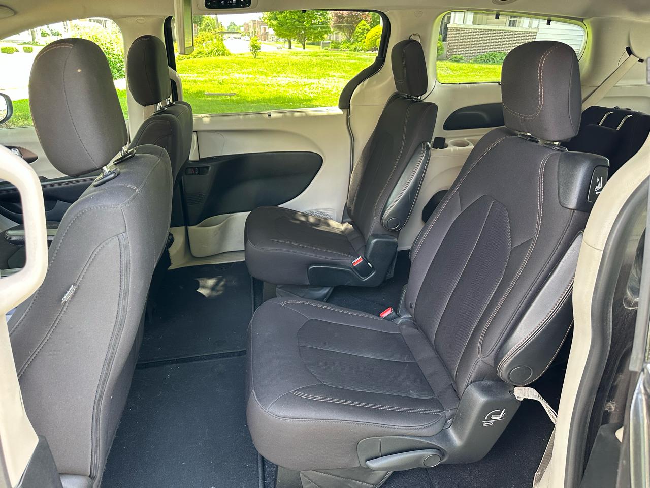 Chrysler Pacifica Touring-L 2017