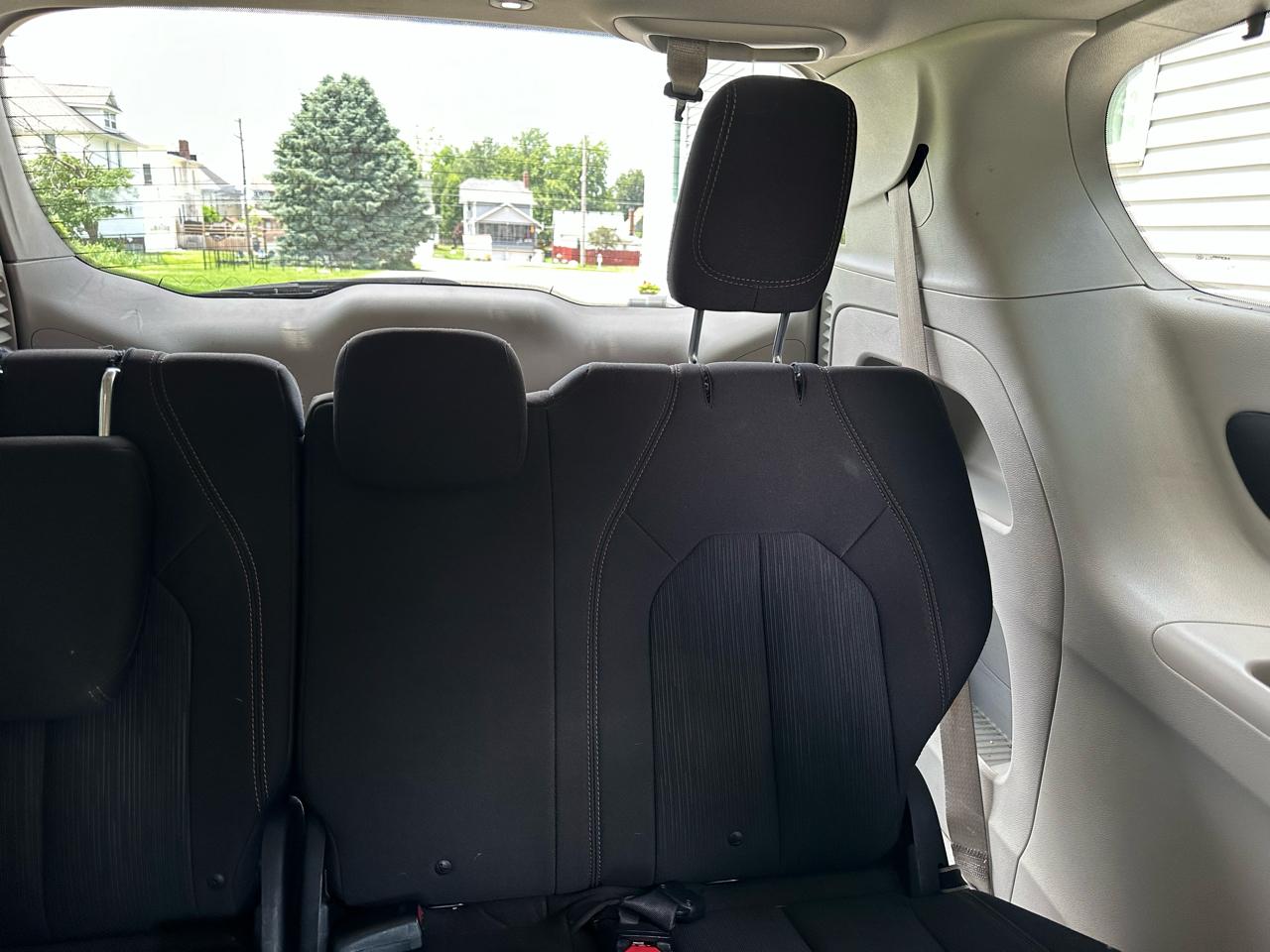 Chrysler Pacifica Touring-L 2017