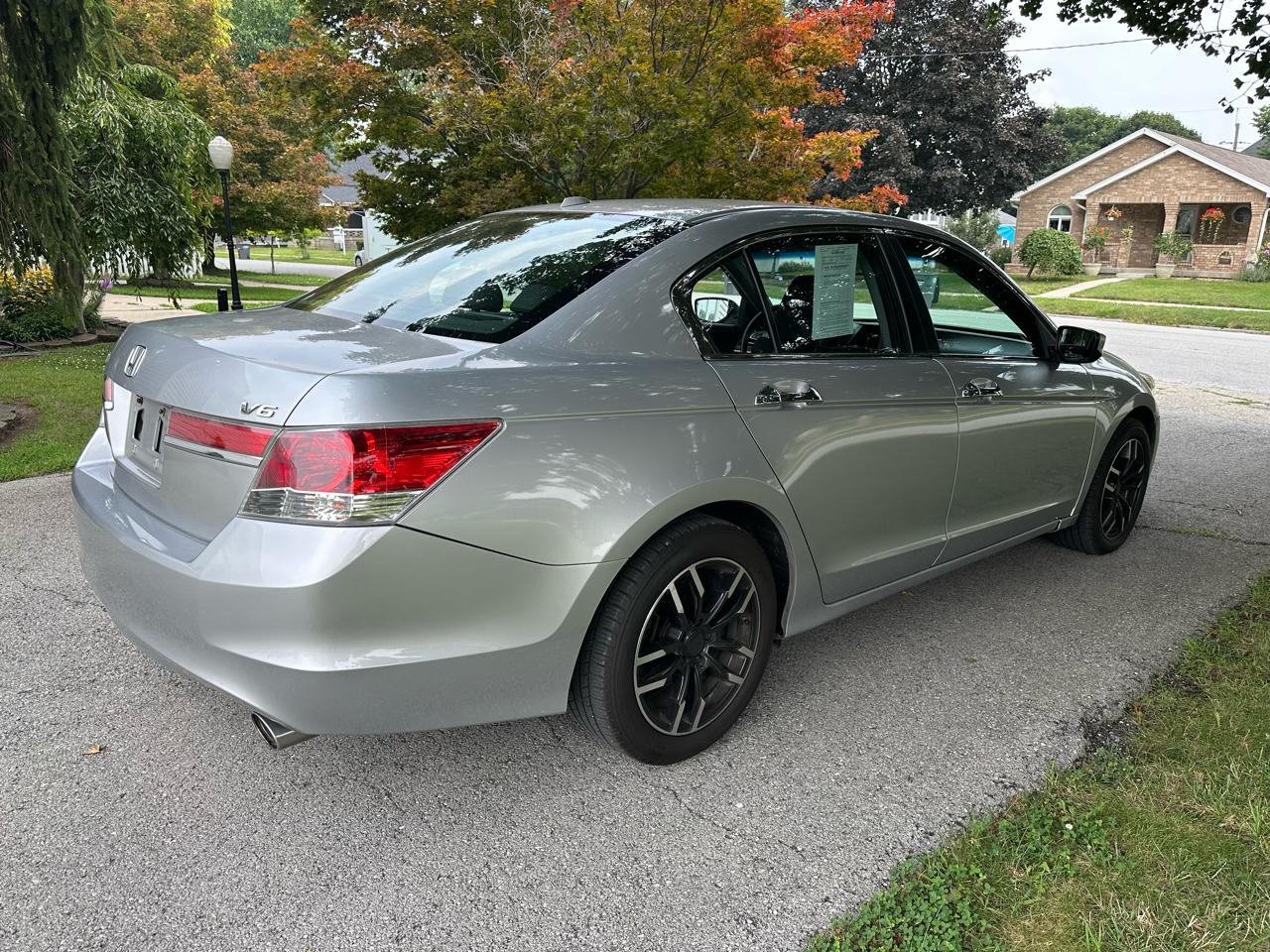 Honda Accord EX-L V6 Sedan AT 2012