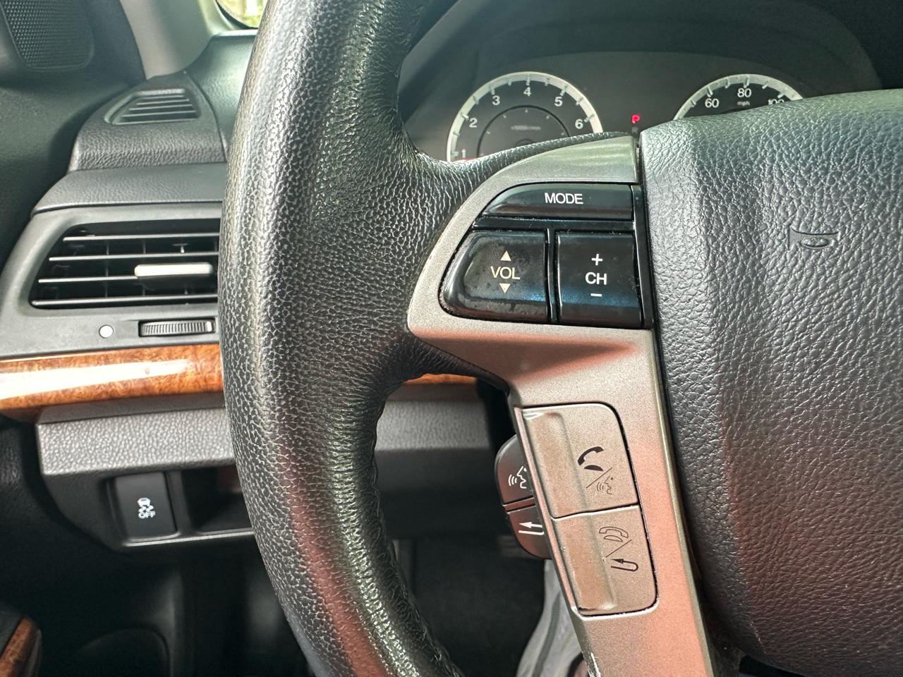 Honda Accord EX-L V6 Sedan AT 2012
