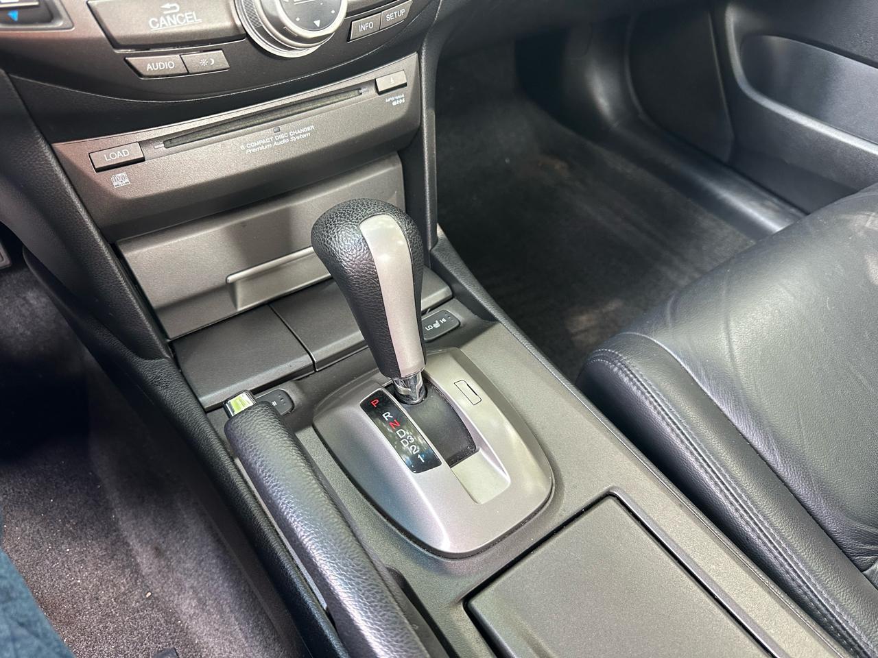 Honda Accord EX-L V6 Sedan AT 2012