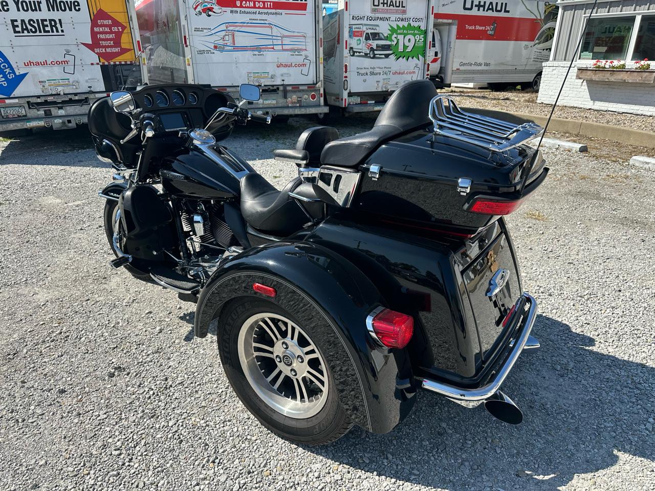 Harley-Davidson Tri Glide Ultra Classic  2014