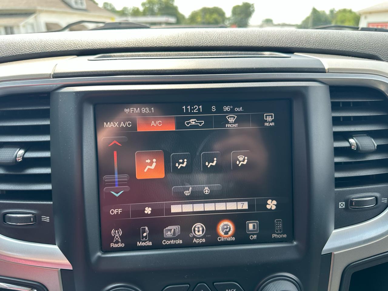 RAM 1500 Big Horn Quad Cab 4WD 2014