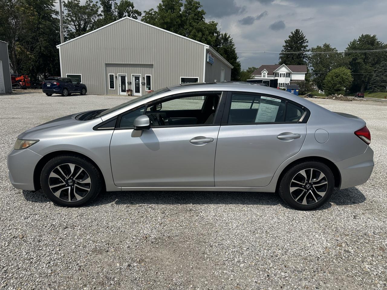 Honda Civic EX Sedan 5-Speed AT 2013