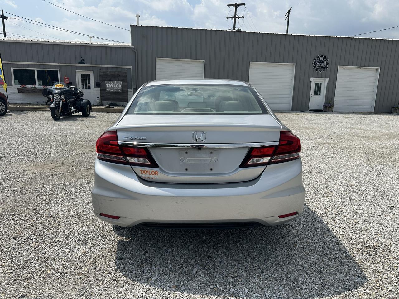 Honda Civic EX Sedan 5-Speed AT 2013