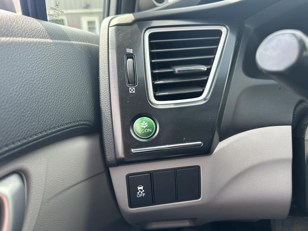 Honda Civic EX Sedan 5-Speed AT 2013