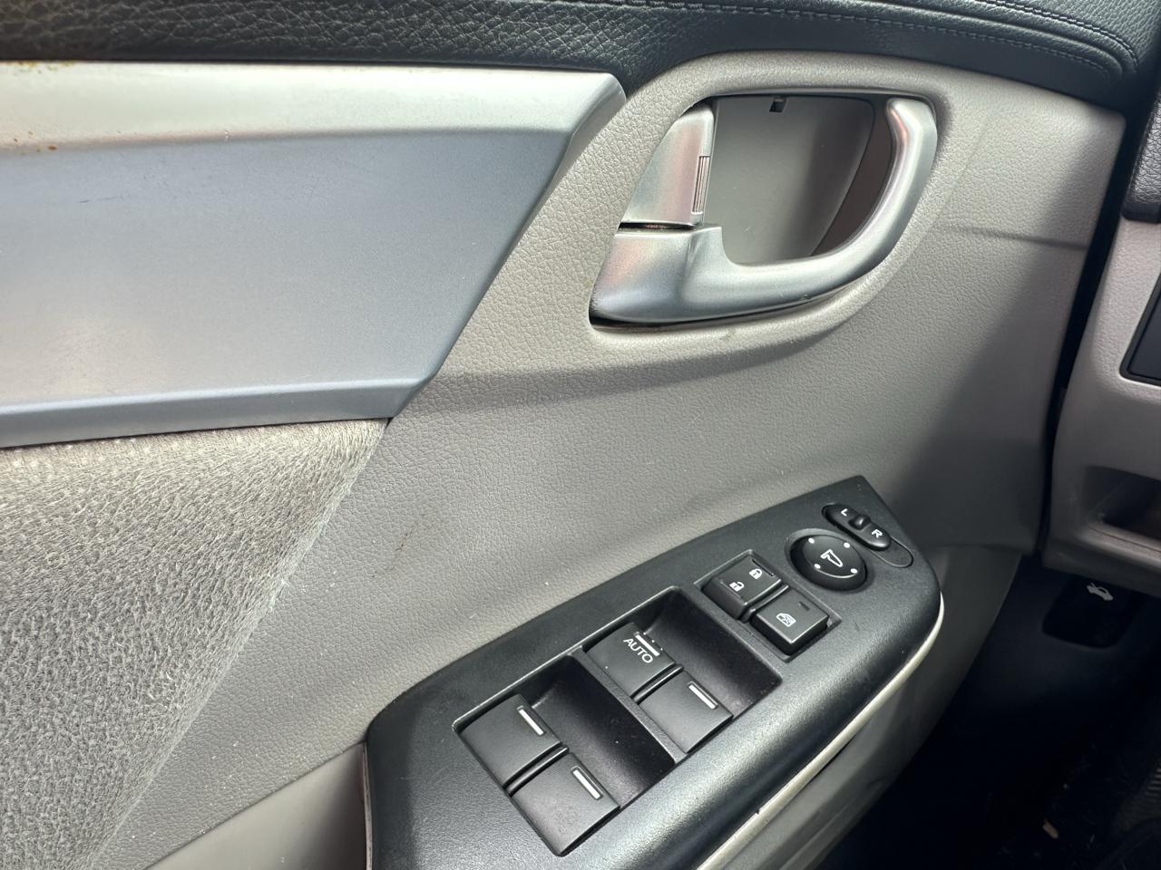 Honda Civic EX Sedan 5-Speed AT 2013