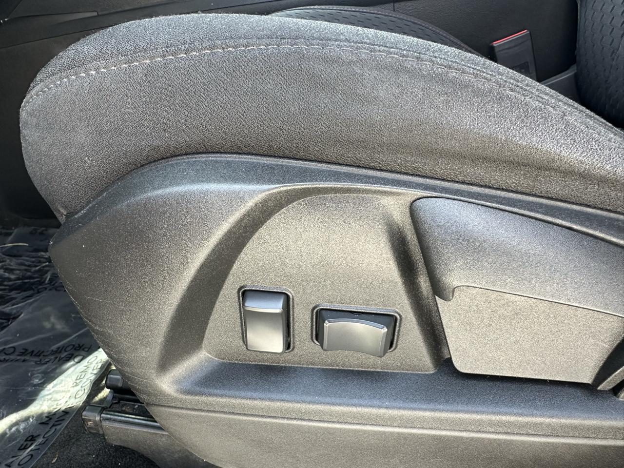 Chevrolet Equinox LS 2WD 2013