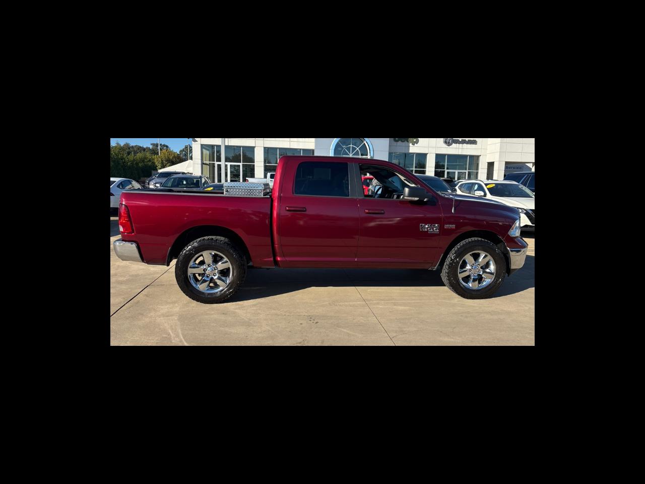 RAM 1500 Classic Big Horn 4x4 Crew Cab 5'7" Box 2019