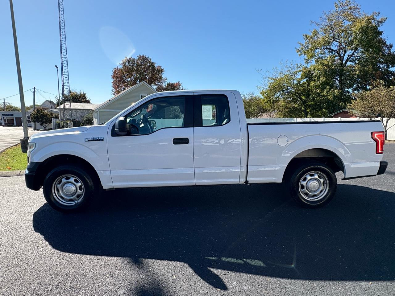 Ford F-150 2WD SuperCab 145" XL 2016