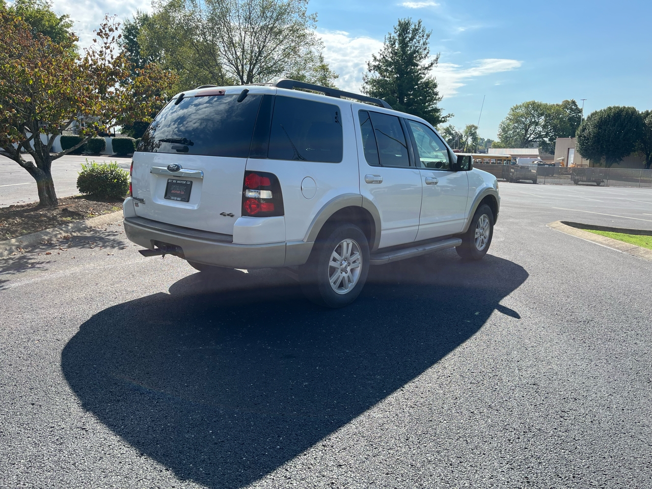 Ford Explorer 4WD 4dr Eddie Bauer 2010
