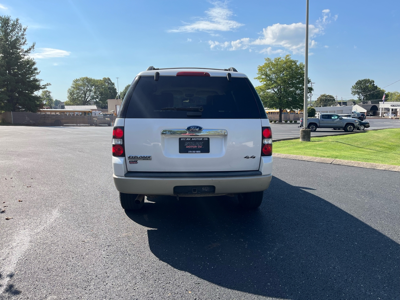 Ford Explorer 4WD 4dr Eddie Bauer 2010