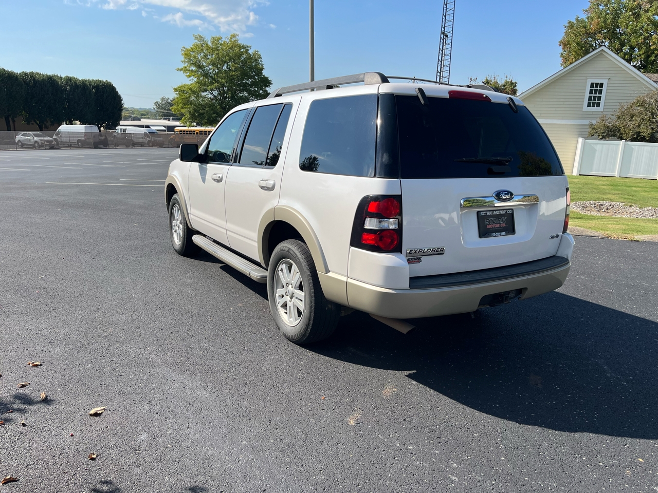 Ford Explorer 4WD 4dr Eddie Bauer 2010